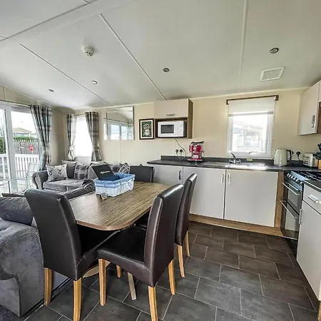 Lovely 6 Berth, Dog Friendly Caravan For Hire In Norfolk Ref 50011Ae Great Yarmouth Esterno foto