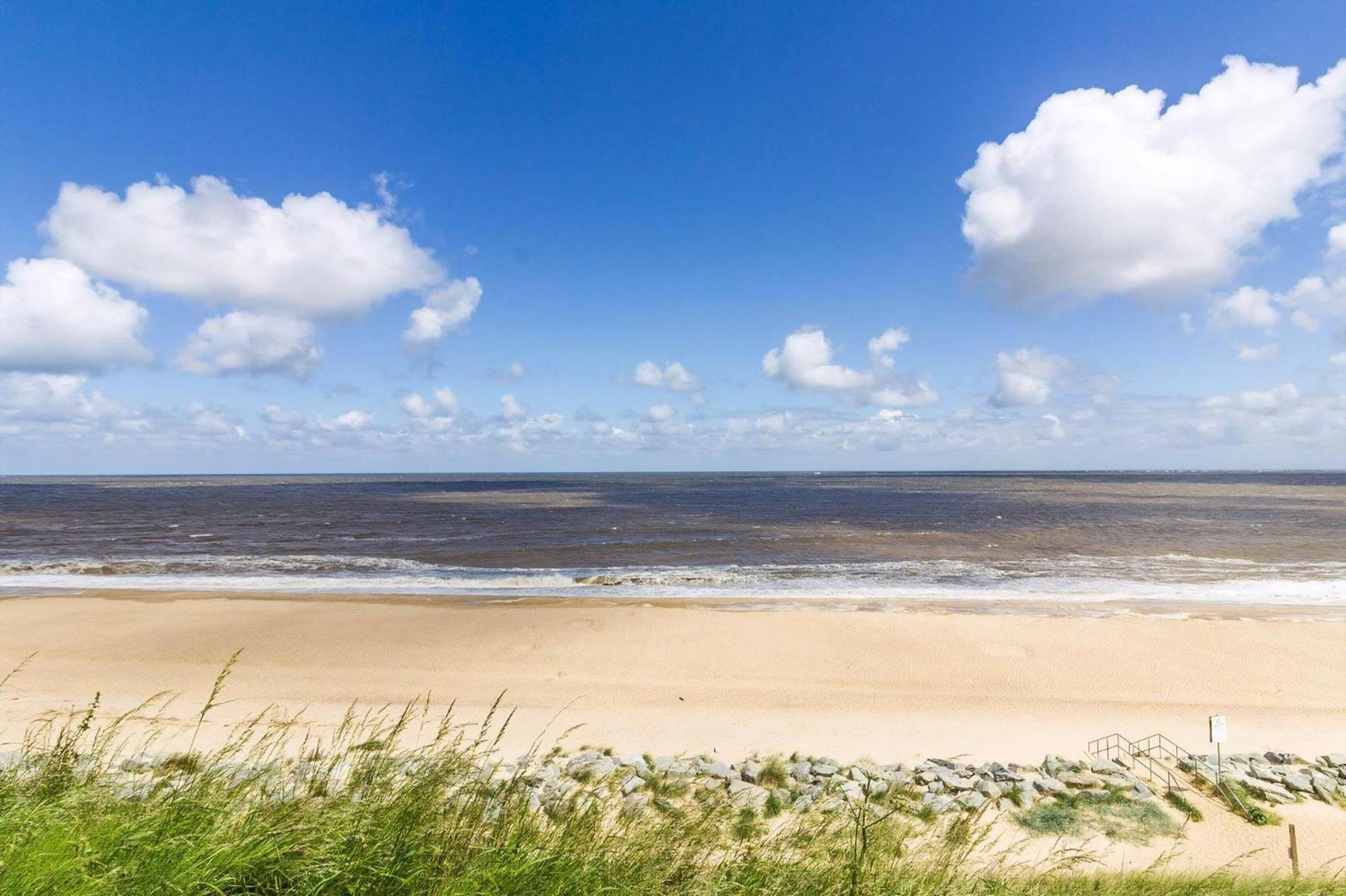 Campsite Lovely 6 Berth, Dog Friendly Caravan For Hire In Norfolk Ref 50011ae